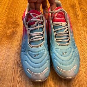 Nike Air Max 720 “pink sea”